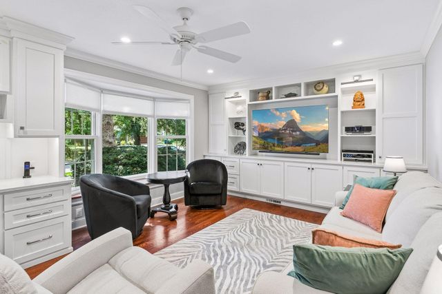 3808 W 55th Street, Edina, MN 55410