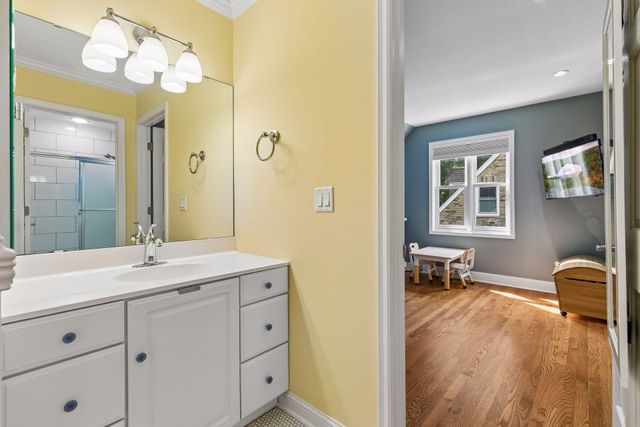 3808 W 55th Street, Edina, MN 55410