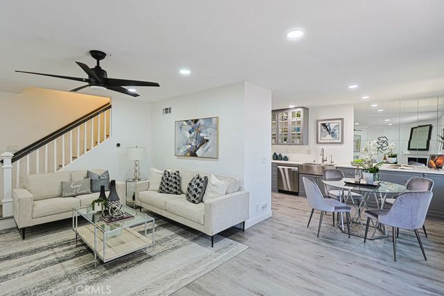 2640 W Meadowview, Anaheim, CA 92804