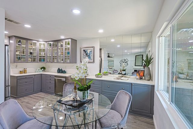 2640 W Meadowview, Anaheim, CA 92804
