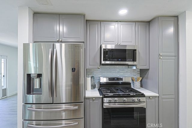 2640 W Meadowview, Anaheim, CA 92804