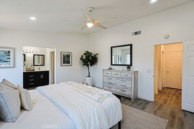 2640 W Meadowview, Anaheim, CA 92804