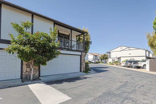 2640 W Meadowview, Anaheim, CA 92804