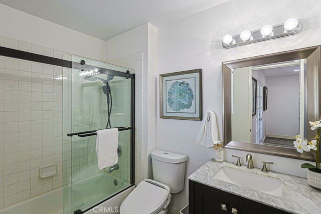 2640 W Meadowview, Anaheim, CA 92804