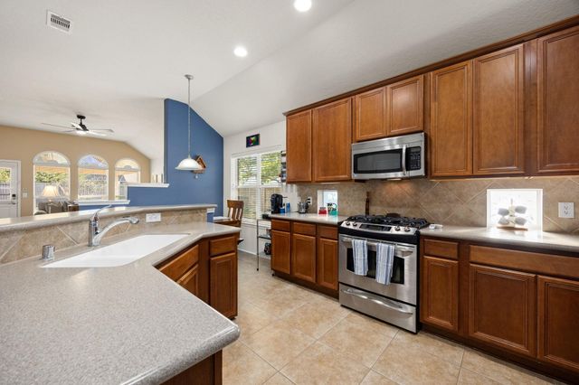 3511 Twin Mills Lane, Spring, TX 77386