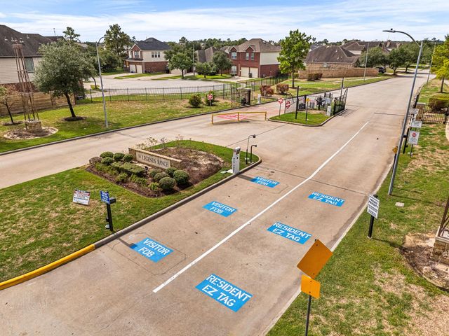 3511 Twin Mills Lane, Spring, TX 77386