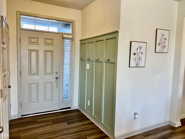1479 Classic Avenue, Greenwood, IN 46143