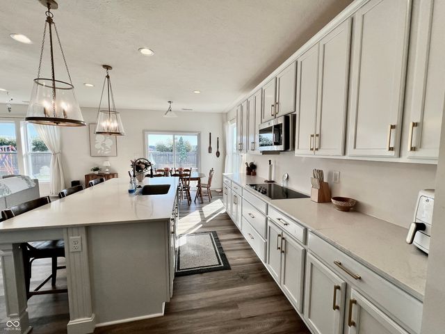 1479 Classic Avenue, Greenwood, IN 46143