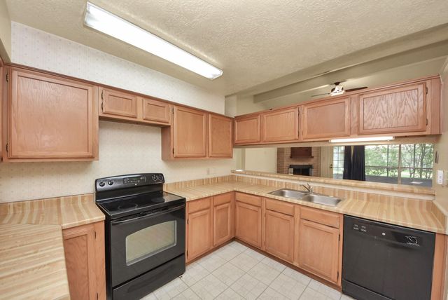 2118 Pilgrims Bend Drive, Friendswood, TX 77546