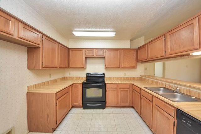 2118 Pilgrims Bend Drive, Friendswood, TX 77546