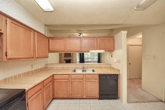 2118 Pilgrims Bend Drive, Friendswood, TX 77546