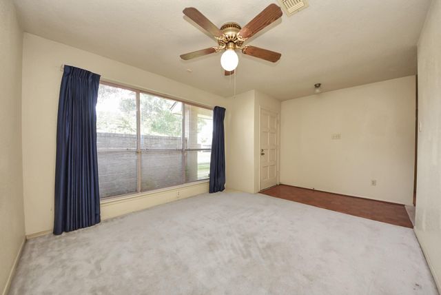 2118 Pilgrims Bend Drive, Friendswood, TX 77546