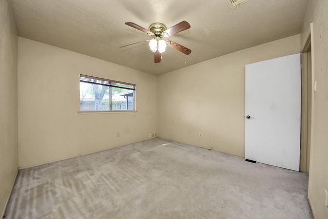 2118 Pilgrims Bend Drive, Friendswood, TX 77546