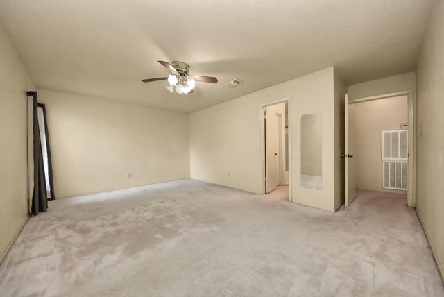 2118 Pilgrims Bend Drive, Friendswood, TX 77546