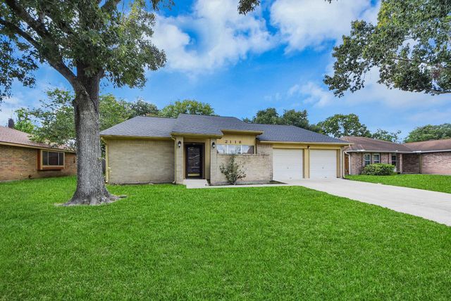 2118 Pilgrims Bend Drive, Friendswood, TX 77546