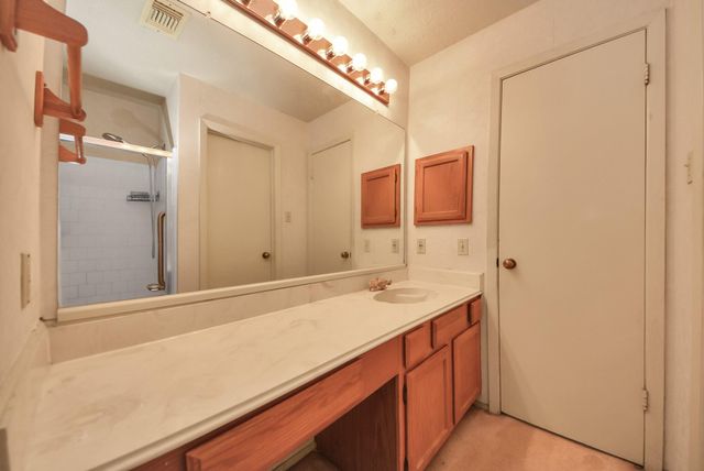 2118 Pilgrims Bend Drive, Friendswood, TX 77546