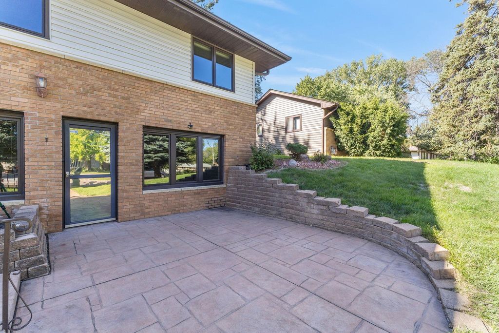 6740 4th Street NE, Fridley, MN 55432 — photo 5