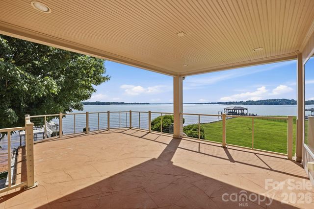 217 Westpaces Road, Mooresville, NC 28117