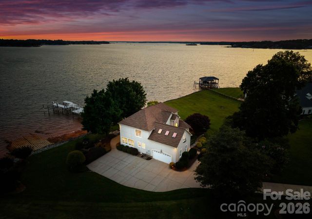 217 Westpaces Road, Mooresville, NC 28117