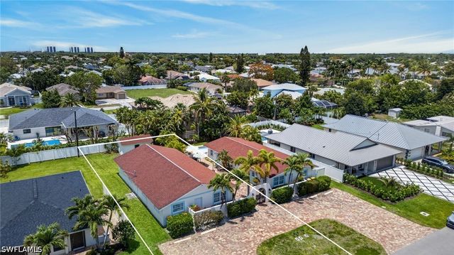 559 105th AVE N, Naples, FL 34108