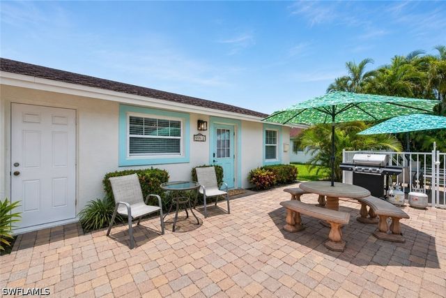 559 105th AVE N, Naples, FL 34108