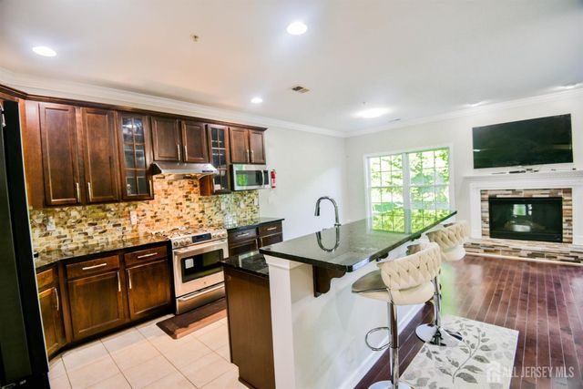 122 Morgan Way, Monroe, NJ 08831