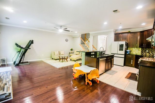122 Morgan Way, Monroe, NJ 08831