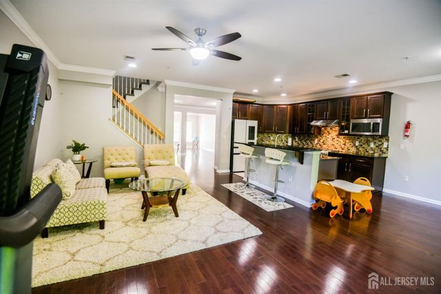 122 Morgan Way, Monroe, NJ 08831