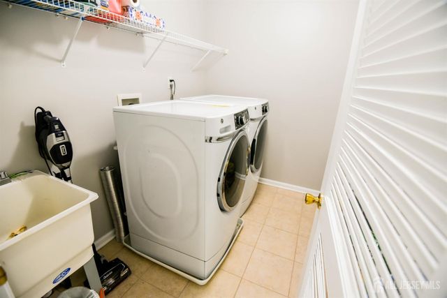 122 Morgan Way, Monroe, NJ 08831