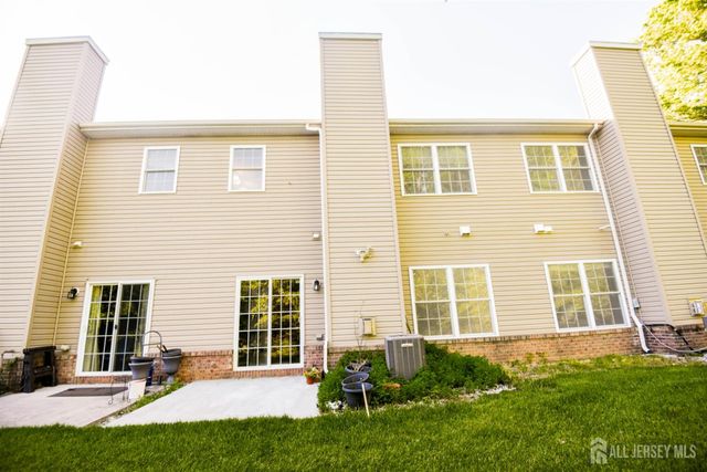 122 Morgan Way, Monroe, NJ 08831