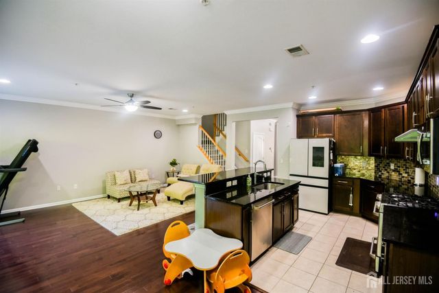 122 Morgan Way, Monroe, NJ 08831