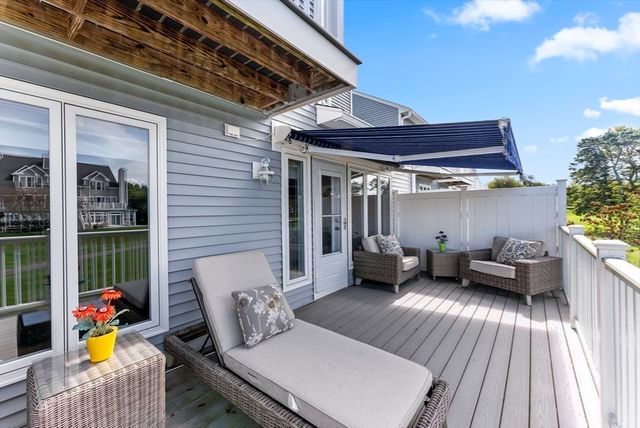 42 Fairway Dr Golfview, Plymouth, MA 02360