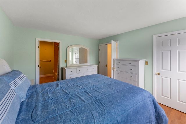 42 Fairway Dr Golfview, Plymouth, MA 02360
