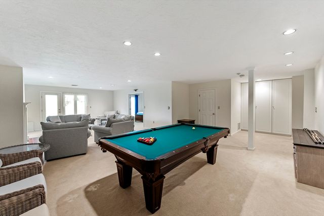 42 Fairway Dr Golfview, Plymouth, MA 02360