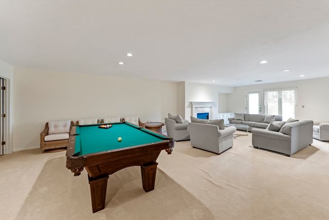 42 Fairway Dr Golfview, Plymouth, MA 02360