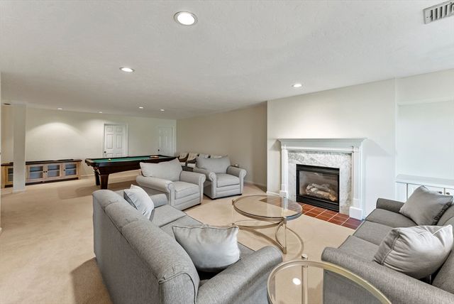 42 Fairway Dr Golfview, Plymouth, MA 02360
