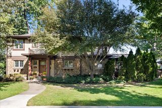 645 S Belmont Avenue, Arlington Heights, IL 60005