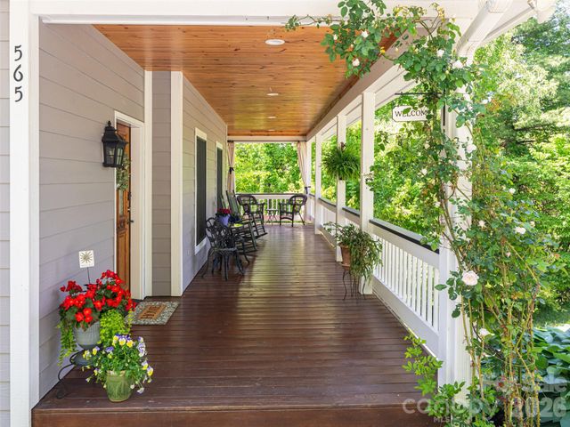 565 Bailey Street, Mars Hill, NC 28754