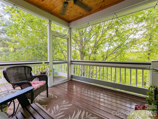 565 Bailey Street, Mars Hill, NC 28754