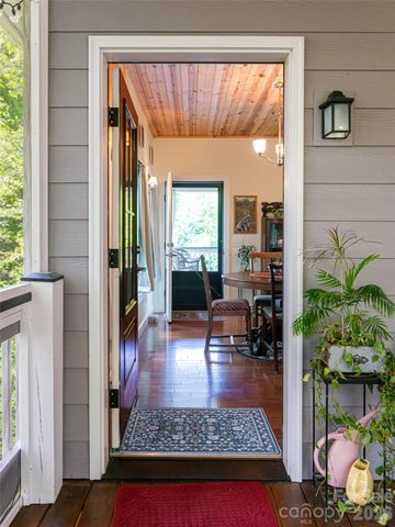 565 Bailey Street, Mars Hill, NC 28754