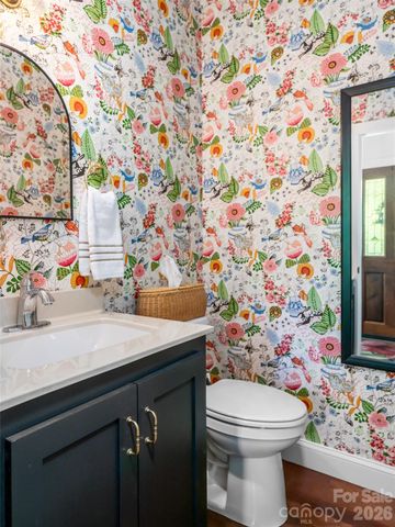 565 Bailey Street, Mars Hill, NC 28754