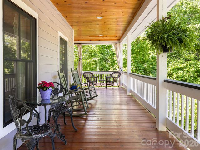 565 Bailey Street, Mars Hill, NC 28754