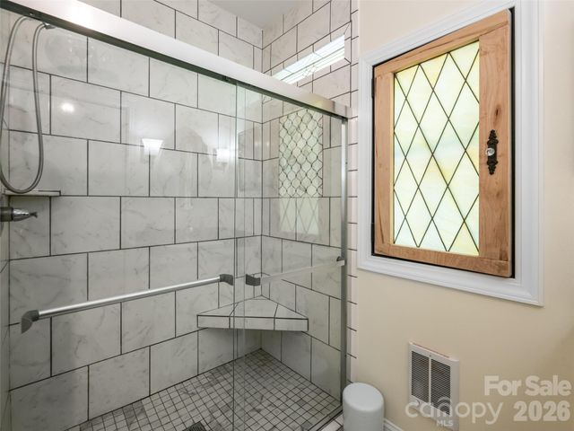 565 Bailey Street, Mars Hill, NC 28754