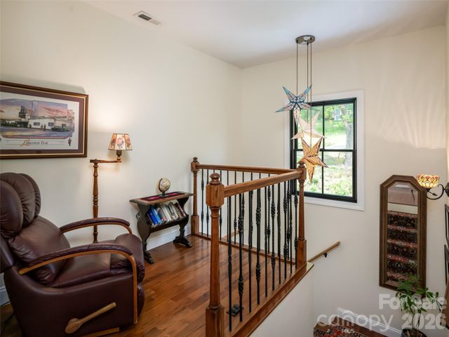 565 Bailey Street, Mars Hill, NC 28754