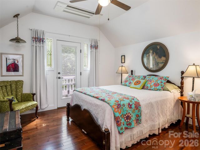 565 Bailey Street, Mars Hill, NC 28754