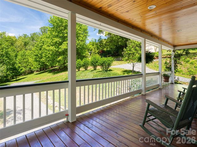 565 Bailey Street, Mars Hill, NC 28754