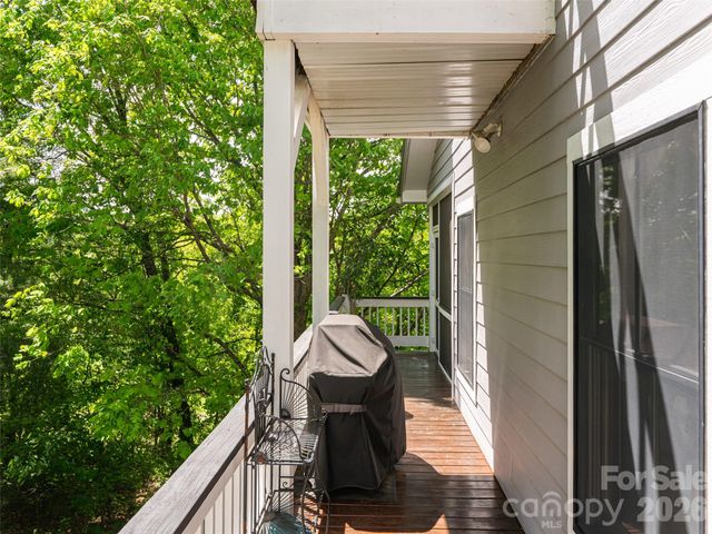 565 Bailey Street, Mars Hill, NC 28754