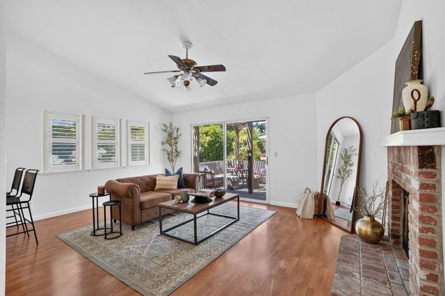 6512 Paseo Del Sol Way, Elk Grove, CA 95758