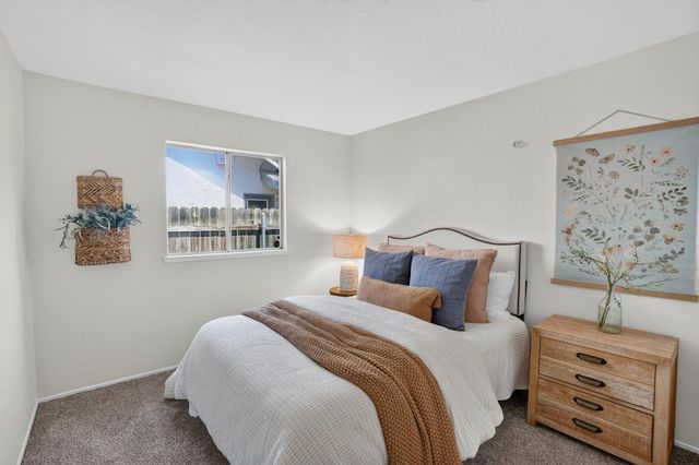 6512 Paseo Del Sol Way, Elk Grove, CA 95758