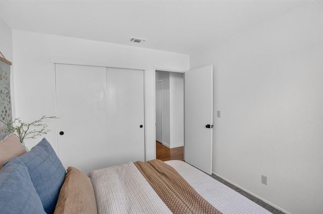 6512 Paseo Del Sol Way, Elk Grove, CA 95758
